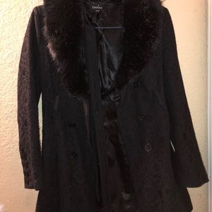 Bebe’s trench coat with fur collar